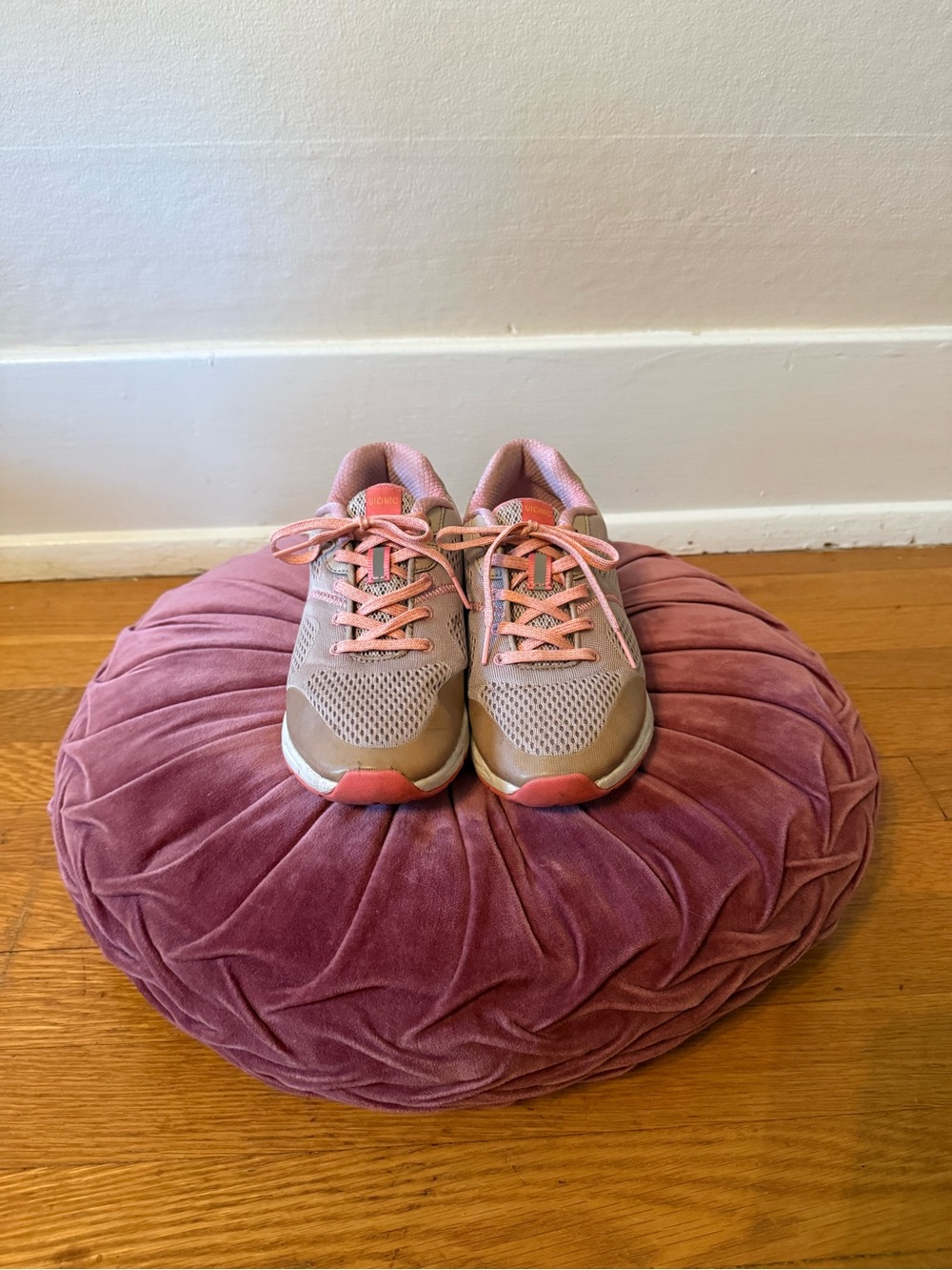 Vionic Women's Pink and Tan Athletic Sneakers
